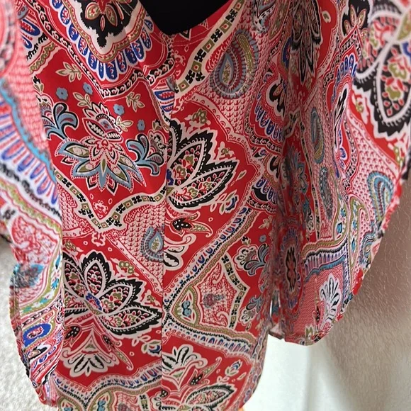 EUC keyhole blouse - Picture 3 of 5